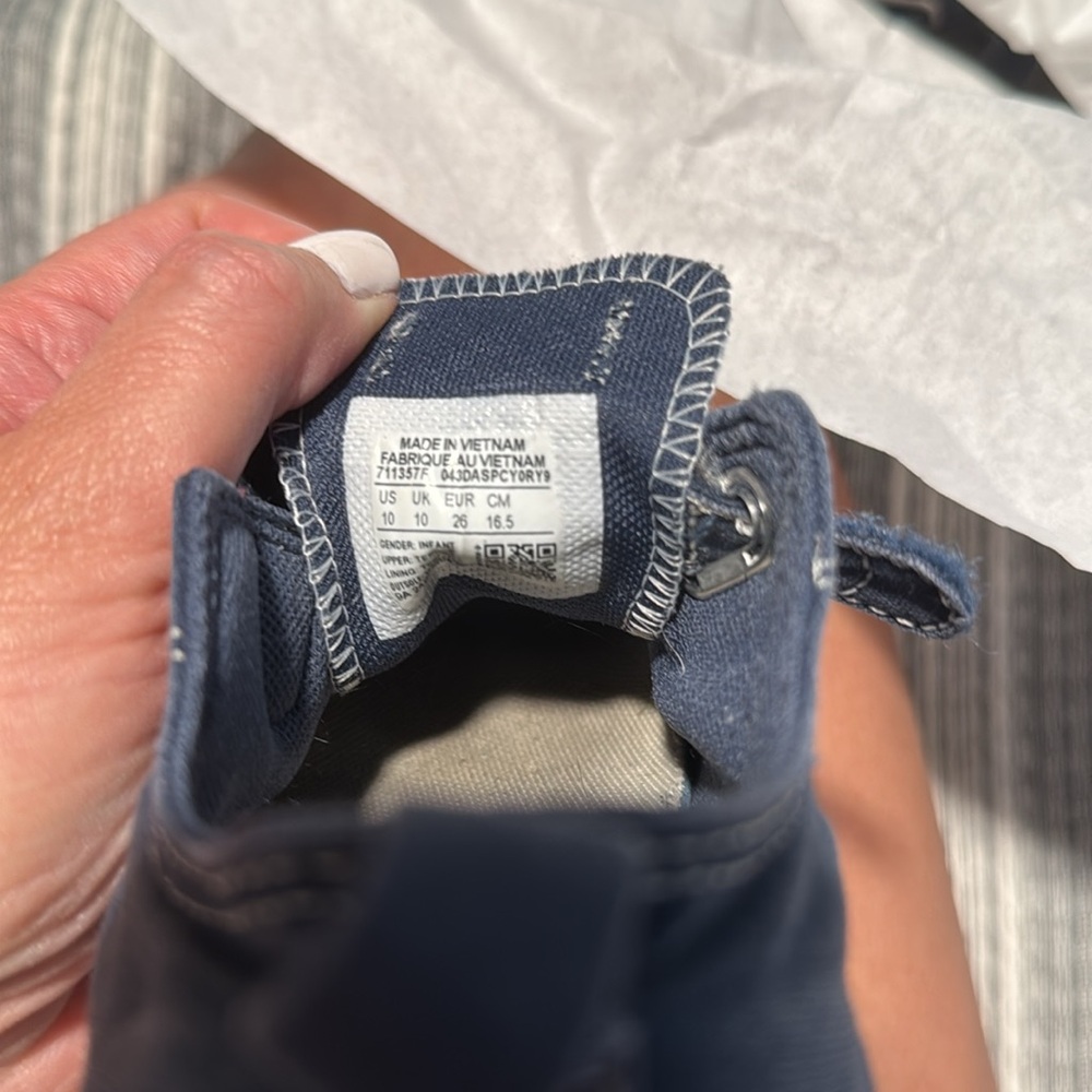 Velcro Infant Size 10 Converse Navy - Picture 9 of 9